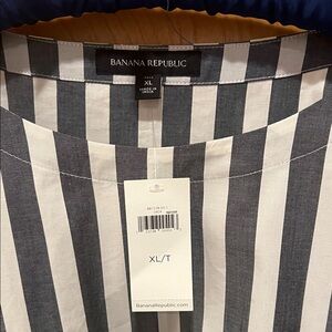 Banana Republic Black and White Striped Top XL/T (XL-Tall)